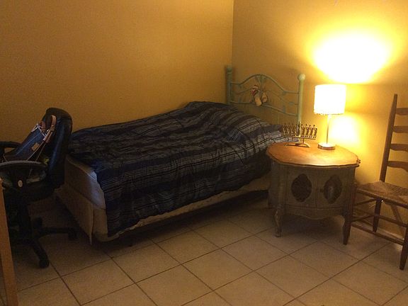 3rd image of 20401 NE 30th Ave APT 206