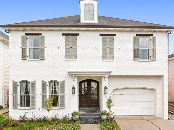 225 Rosewood Dr, Metairie, LA 70005
