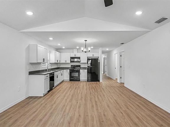 3rd image of 7540 WILLOW WISP DRIVE W