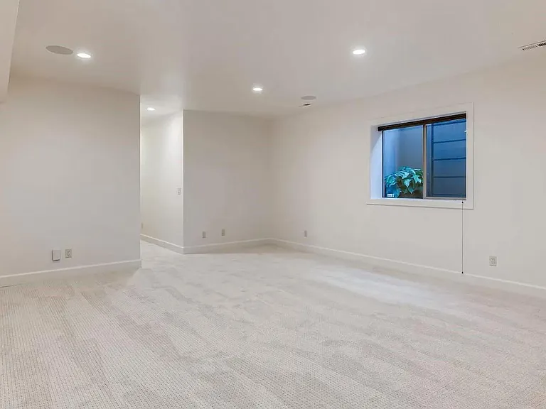 436 Jackson St — Photo 35
