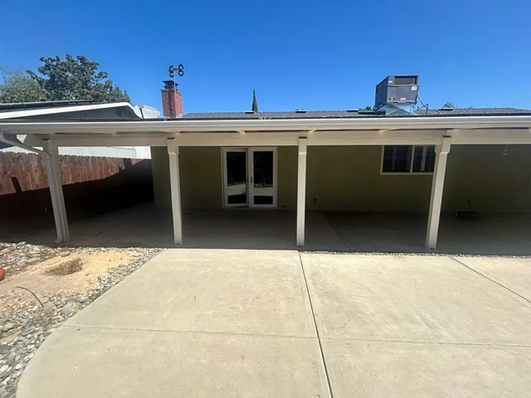 1331 W Mary Ct — Photo 22