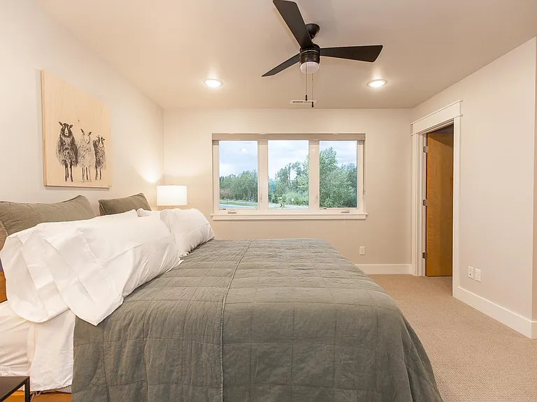 702 Circle F Trl #B — Photo 30