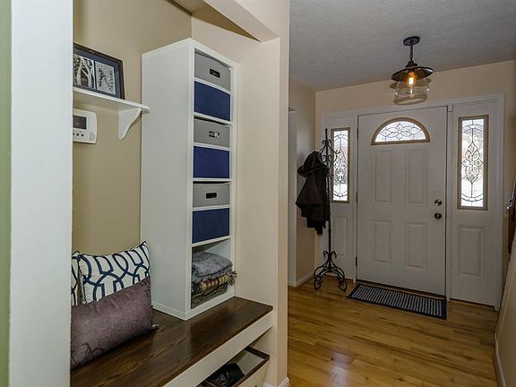 2nd image of 5803 Woodthrush Ln