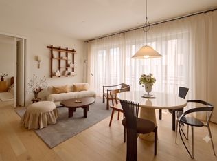 428 W 19th St #3D, New York, NY 10011