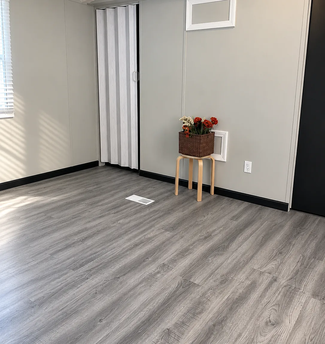 3 bed, 924 sqft, $778 — Photo 4
