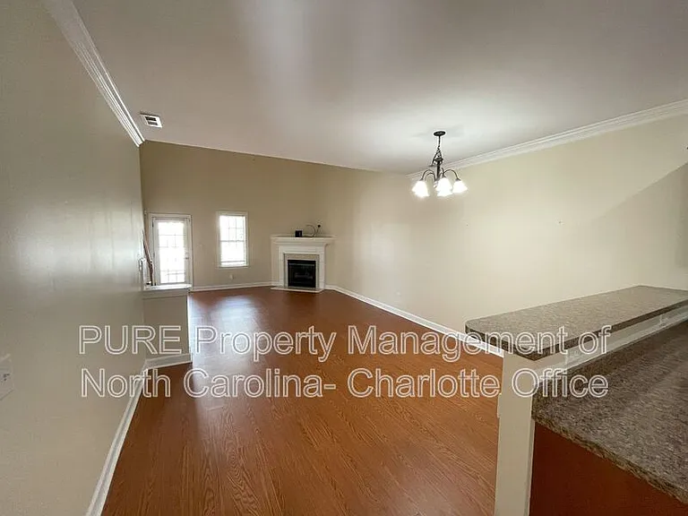 68 Wembley Dr — Photo 4