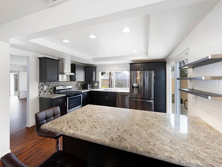 16661 Parlay Cir — Photo 8