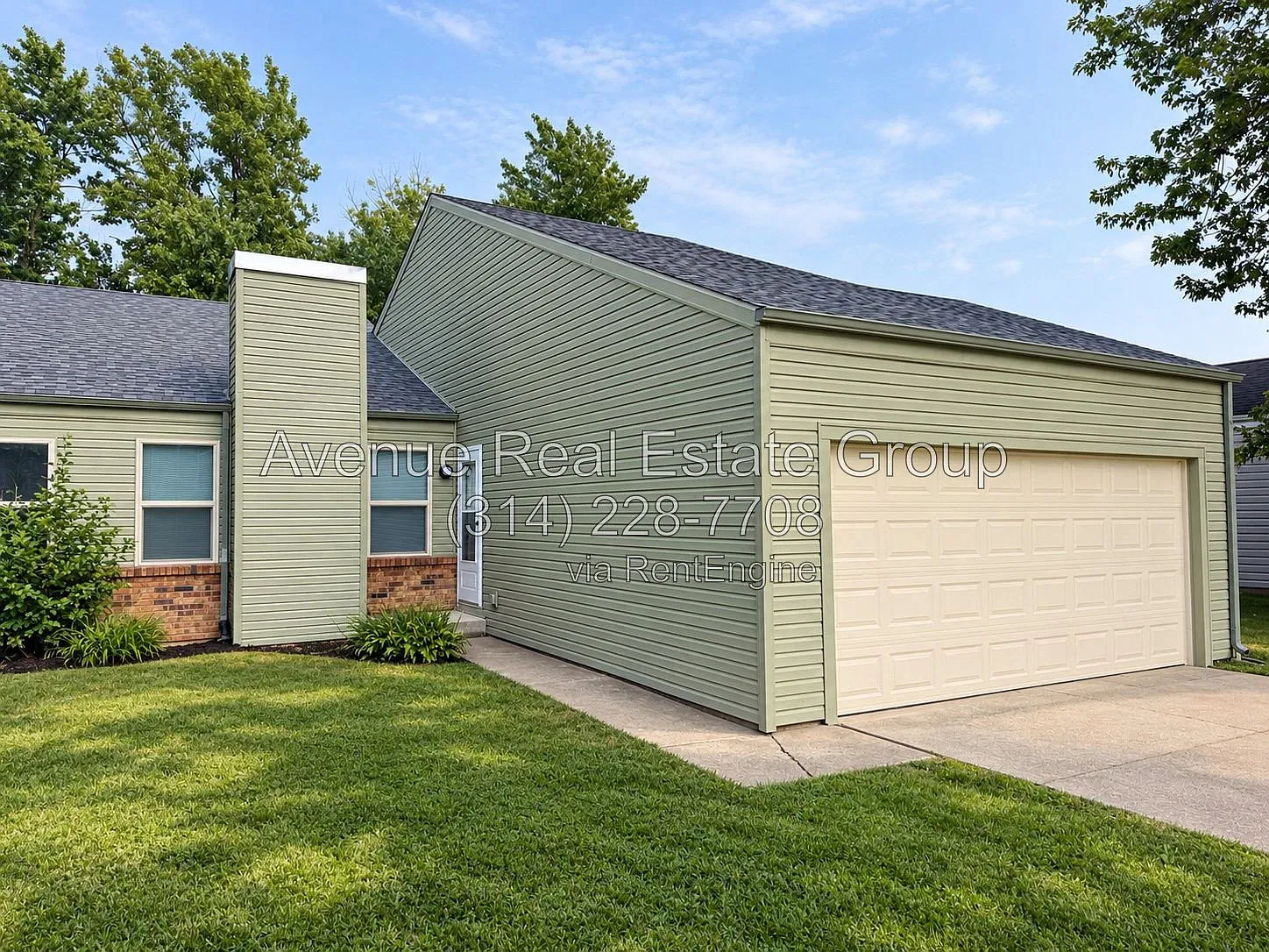 2 bed, 1.0 bath, 1356 sqft, $2,150 — Photo 1