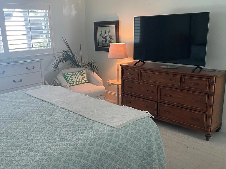 Cable tv included.