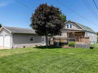 725 Davis St, Dubuque, IA 52001