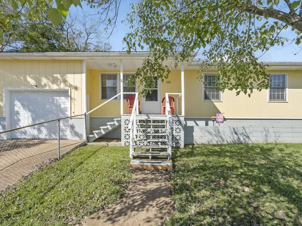 303 Walnut Street, Hollister, MO 65672