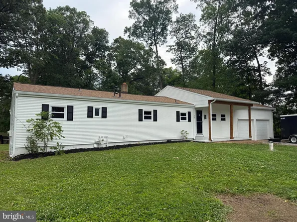 15 Foundry Rd, Shrewsbury, PA 17361