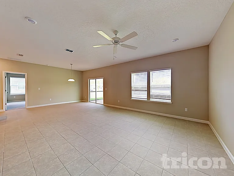 10226 Pavnes Creek Dr — Photo 18