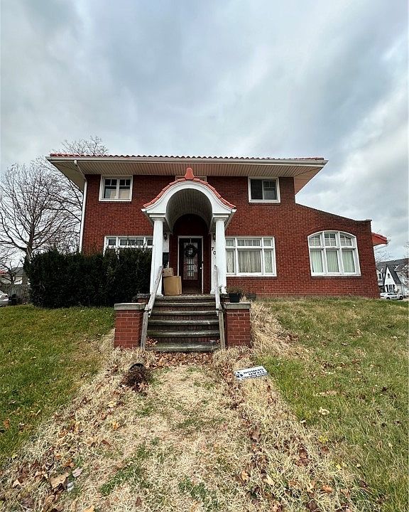 1st image of 704 Osborn Ave