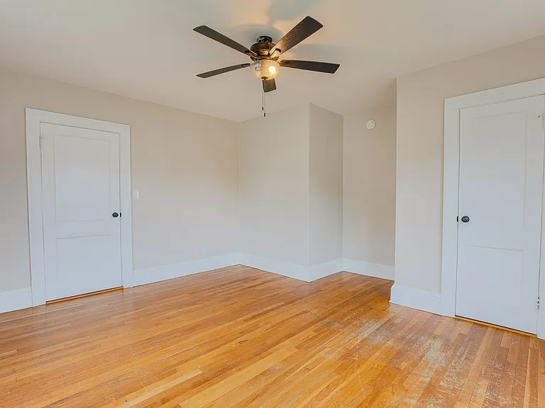 219 Jordan Ln #2 — Photo 10