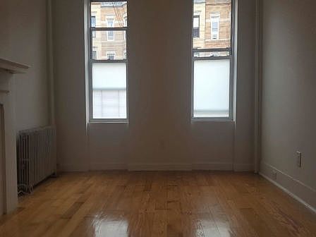 2nd image of 1676 Linden St