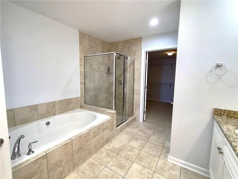 2950 Mount Wilkinson Pkwy SE #402 — Photo 57