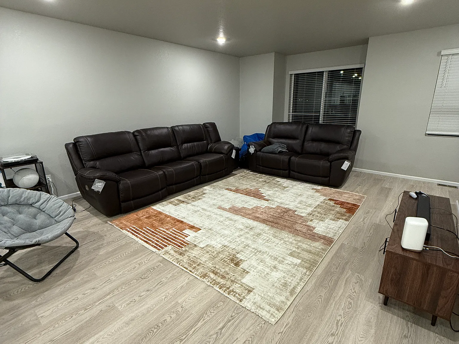 3 bed, 3.5 bath, 1800 sqft, $900 — Photo 4