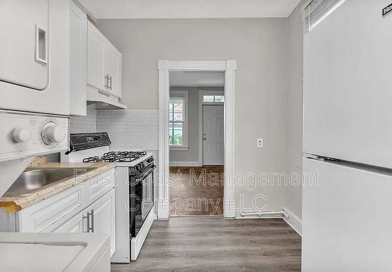 4008 Primrose Ave #1A — Photo 1