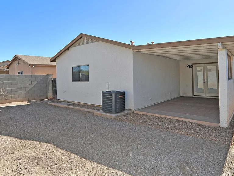 1596 W Carey Belle Ct — Photo 3