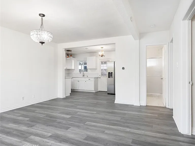 5020 Topanga Canyon Blvd — Photo 5