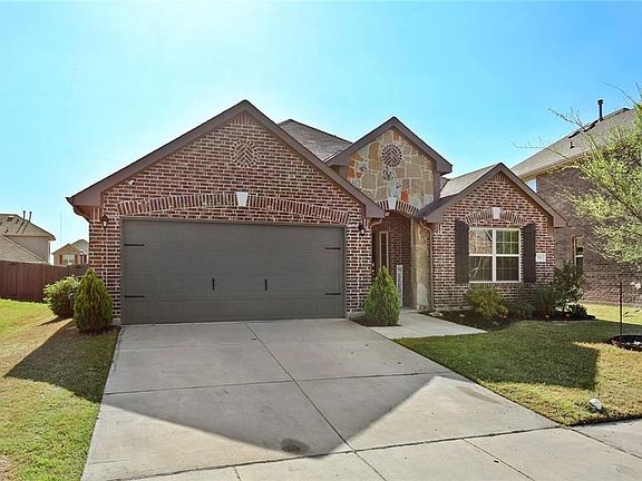 2nd image of 921 Goldenmist Dr