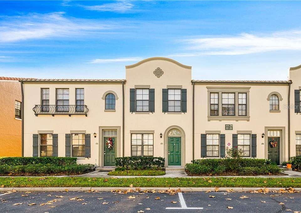 1st image of 719 Siena Palm Dr