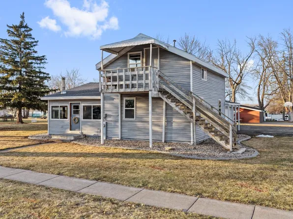104 N 3rd Ave, Winneconne, WI 54986