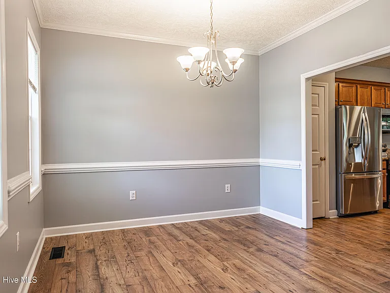 108 Silverburn Pl — Photo 4