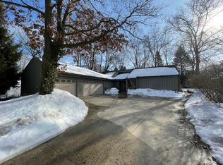 117 87th Pl, Pleasant Prairie, WI 53158