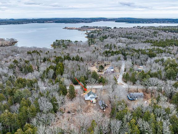 3rd image of 819 Pleasant Point Road