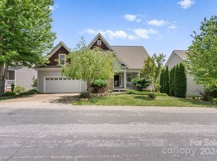 213 Nut Hatch Loop, Arden, NC 28704