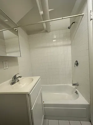 Rented by Peter R. Hungerford, LREB | media 8