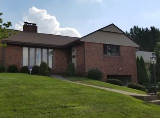 1223 Greentree Rd, Pittsburgh, PA 15220