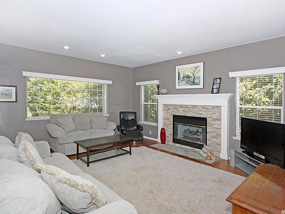 2nd image of 11010 Annmarie Ct