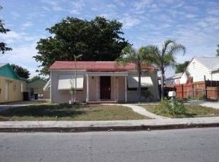 909 N East St, Lake Worth, FL 33460