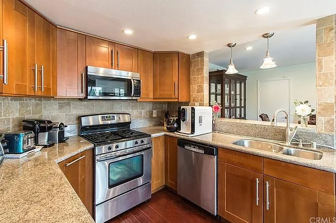 418 E Rockaway Dr — Photo 8