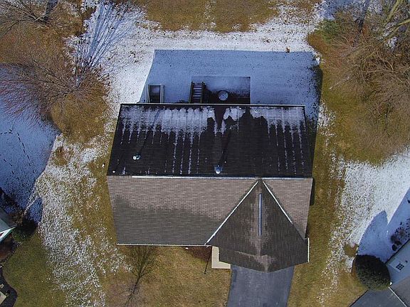 5th image of 10212 Bedford Ct