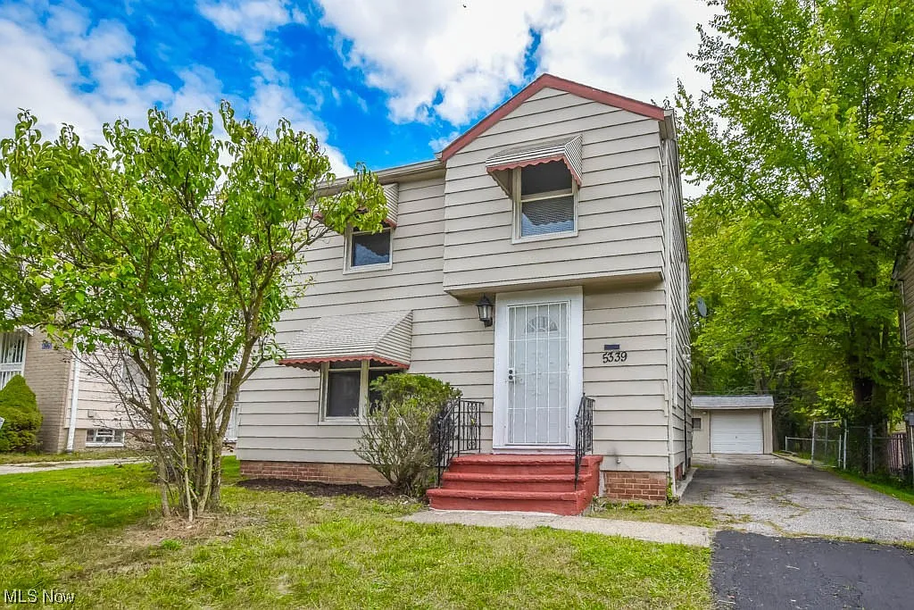 5339 Clement Ave photo 1
