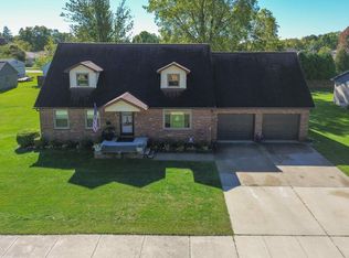68055 S Forest Ave, Richmond, MI 48062