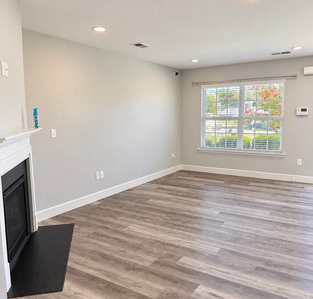 4 bed, 2.5 bath, 2023 sqft, $2,150 — Photo 3