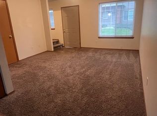 132 S 41st St #1, Yakima, WA 98901