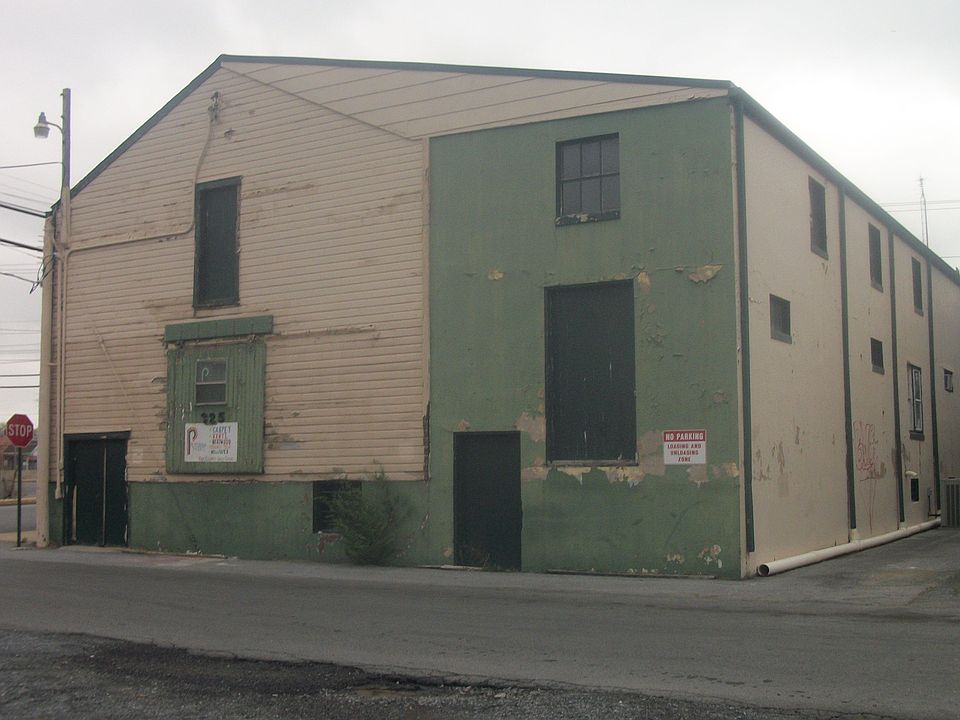 1st image of Winchester Ave