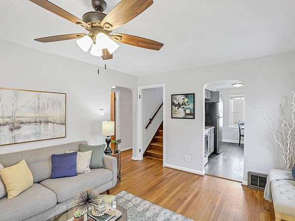 4th image of 534 E Jeffrey Pl
