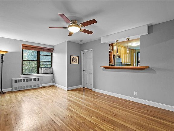 5th image of 4315 Webster Ave APT 6M