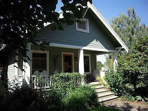 603 SE 54th Ave photo 1