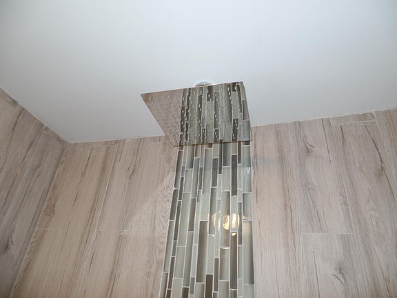 5th image of 1281 SW 46th Ave