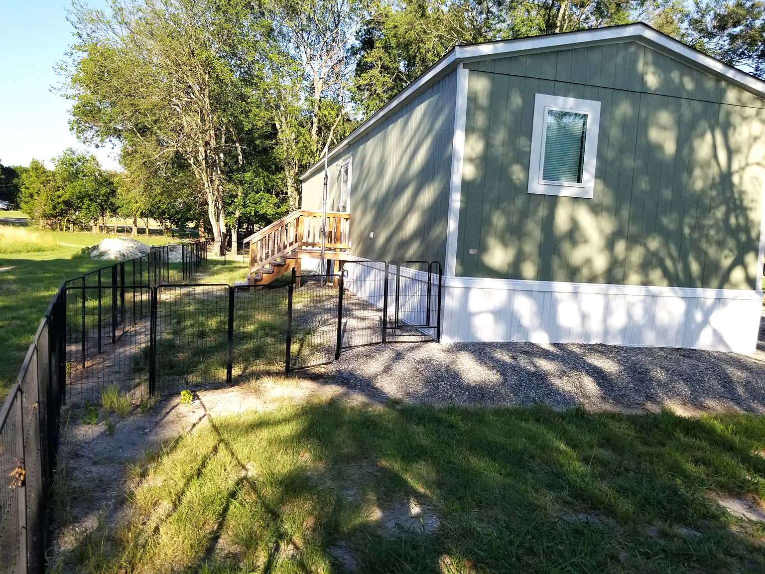 2 bed, 840 sqft, $1,275 — Photo 1