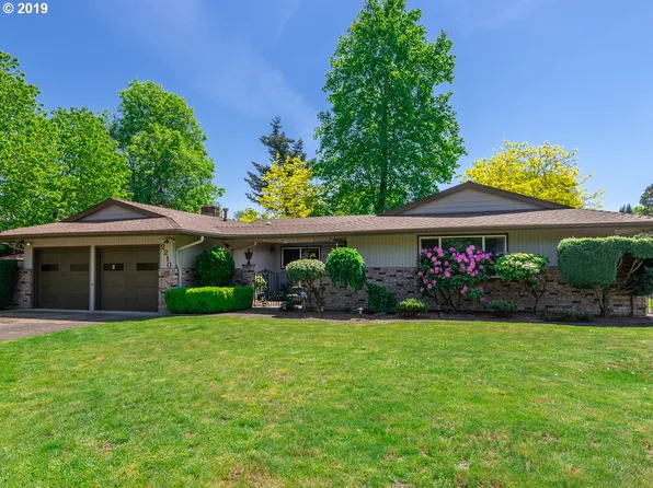 2210 NE Francis Ct, Gresham, OR 97030