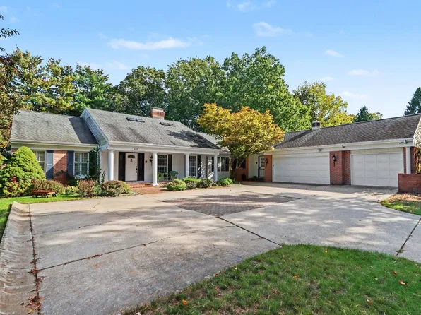 4319 Bronson Blvd, Kalamazoo, MI 49008